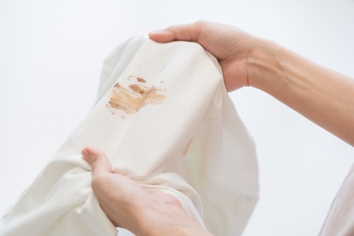 How to Remove Stubborn Stains from Clothes